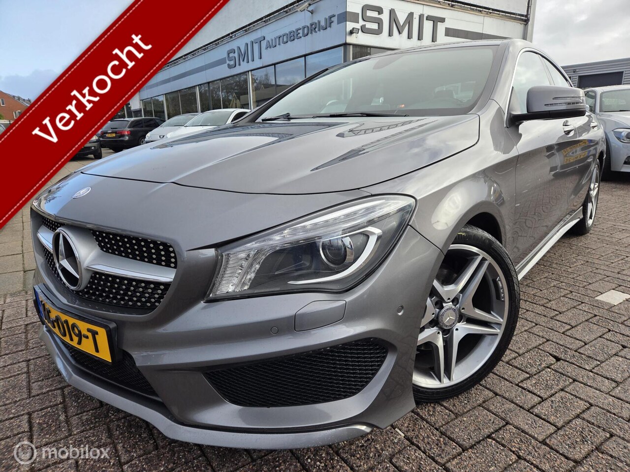 Mercedes-Benz CLA-Klasse - 180 OrangeArt Edition AMG Aut/Leder/Nav - AutoWereld.nl