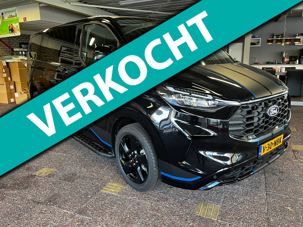 Ford Transit Custom - 170 PK SPORT DUBBELE CABINE AUTO L2H1 - AutoWereld.nl