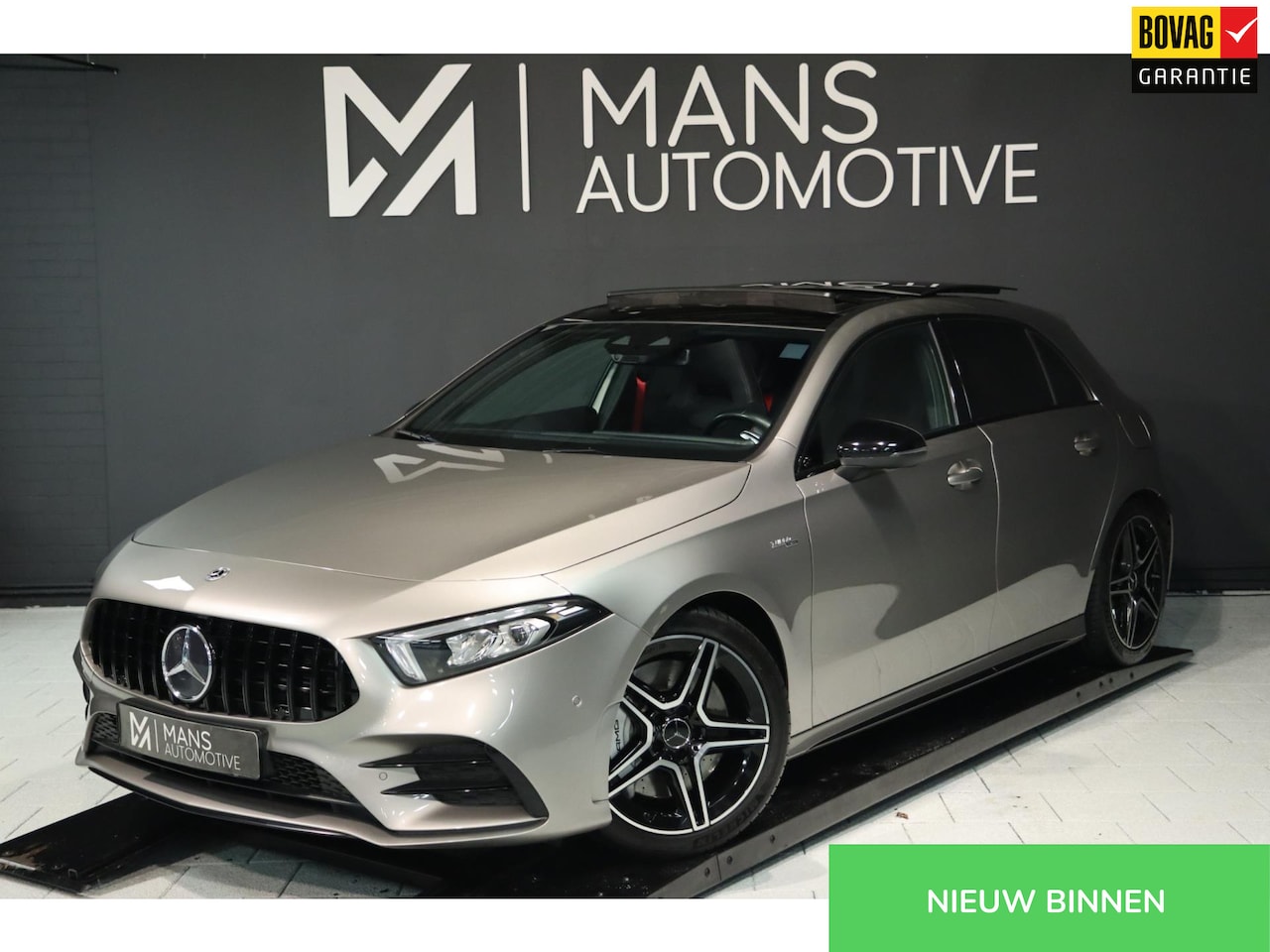 Mercedes-Benz A-klasse - AMG 35 4MATIC / PANO / CAMERA / DODEHOEK / CARPLAY / STOELVERW - AutoWereld.nl