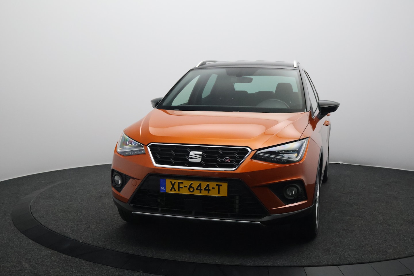 SEAT Arona - 1.5 TSI 150PK EVO FR Business Intense | Full Led | Camera | Navigatie | Carplay&Android - AutoWereld.nl