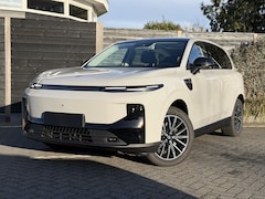 Leapmotor B10 - Design ProMax 67.1 kWh 218PK Automaat Navigatie, Camera 360, Lichtmetalen velgen, Elektris