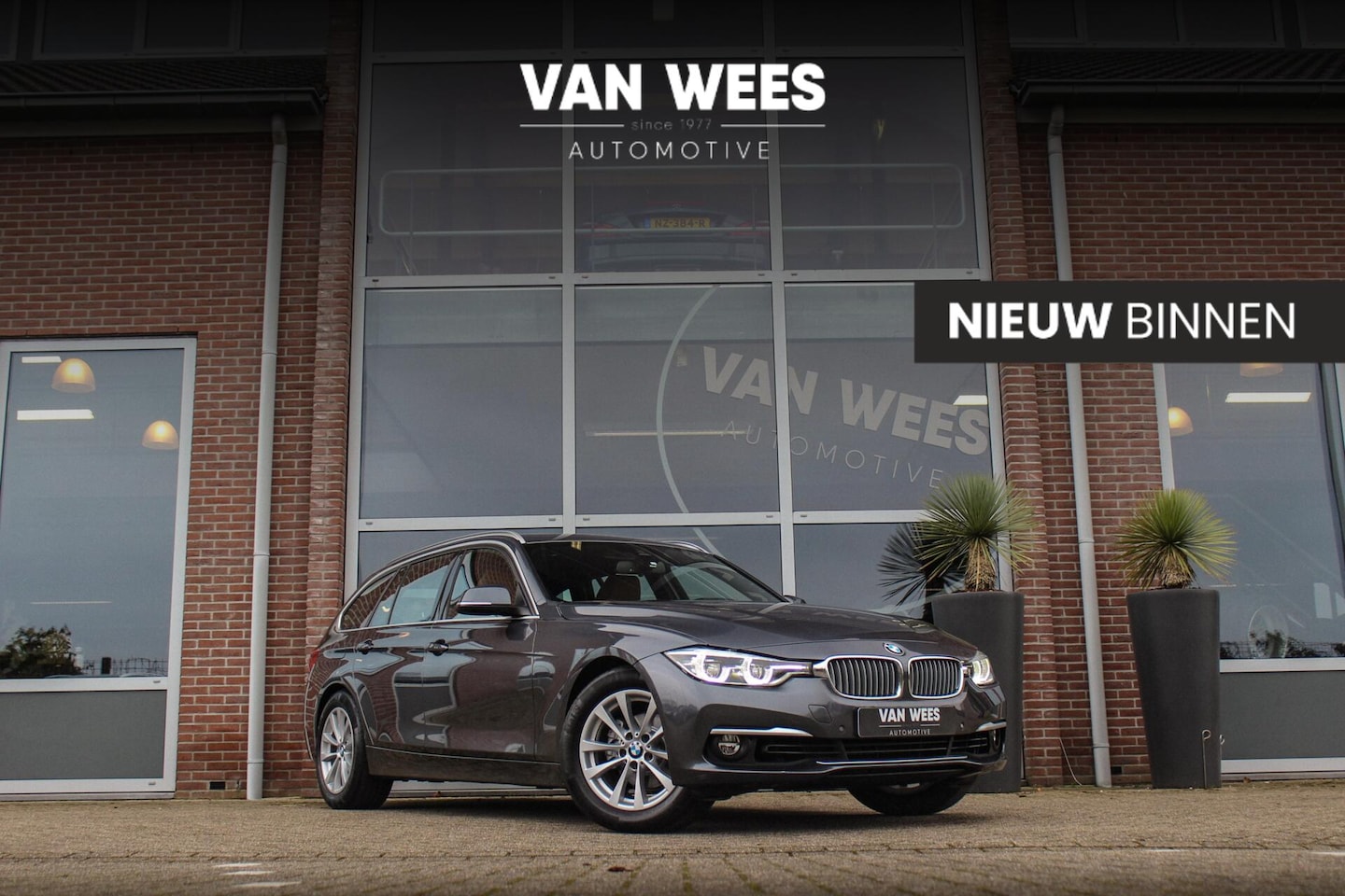 BMW 3-serie Touring - 318i LCI Luxury Edition | NL auto | Facelift | Driving Assistant | Stuurverwarming | Camer - AutoWereld.nl