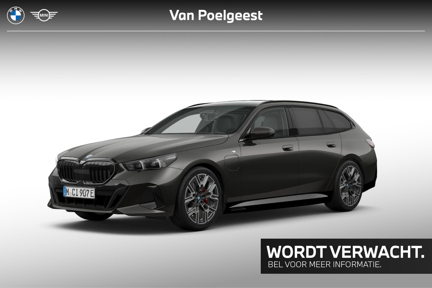 BMW 5-serie Touring - 530e xDrive M Sportpakket Pro | Trekhaak | Comfortstoelen | Innovation Pack | Bowers & Wil - AutoWereld.nl