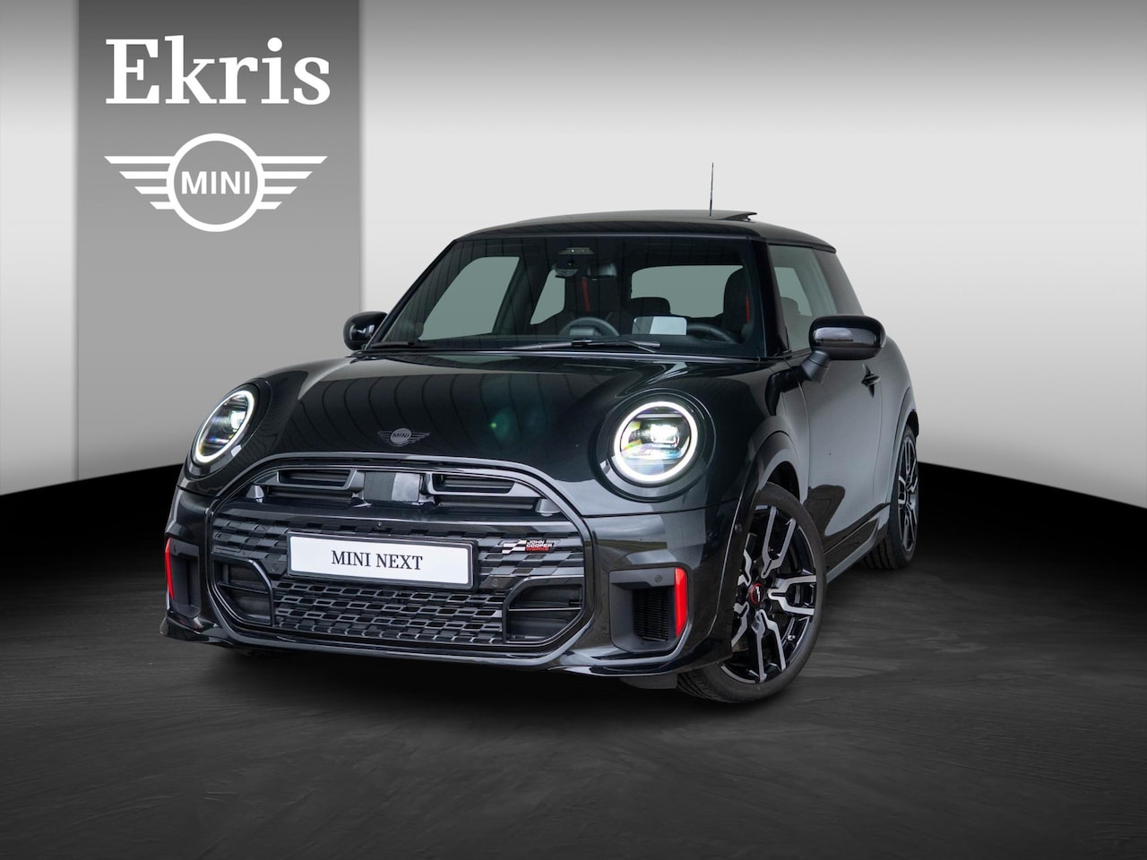 MINI John Cooper Works - 3-deurs + XL-Pakket + Glazen Panoramadak + Getint glas - AutoWereld.nl