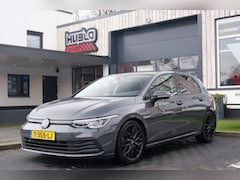 Volkswagen Golf - 1.5 TSI Life Sfeerverlichting, Stoelverwarming, Stuurverwarming,