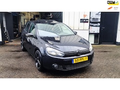 Volkswagen Golf - 1.4 TSI Highline/ DSG New/ Opendak/ Alcantara