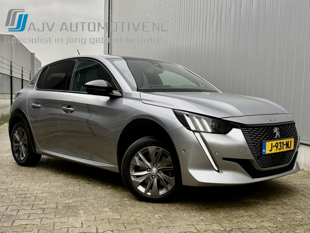 Peugeot e-208 - EV GT 350 50 kWh ACCU SOH98% SNELLADER PANO - AutoWereld.nl
