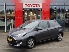 Toyota Yaris - 1.3 VVT-i DYNAMIC 5-DEURS AIRCO NAVIGATIE LM-VELGEN PARKEERCAMERA BLUETOOTH 6-SPEED