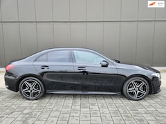 Mercedes-Benz A-klasse - 200 AMG LINE/ BURMESTER/ NIGHT/ 1E EIGENAAR/ SFEERVERLICHTING
