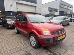 Ford Fusion - 1.4-16V Champion