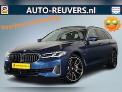 BMW 5-serie Touring - 530e xDrive LuxuryLine / Opendak / LaserLED / Co-Pilot / HUD