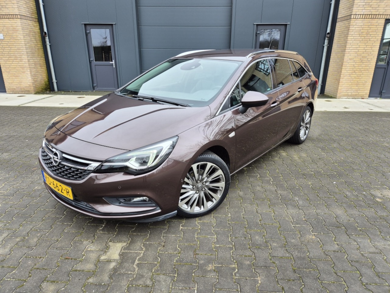 Opel Astra Sports Tourer - Tourer+ 1.4 Innovation | Vol Leer | Massagestoel | Full options! - AutoWereld.nl