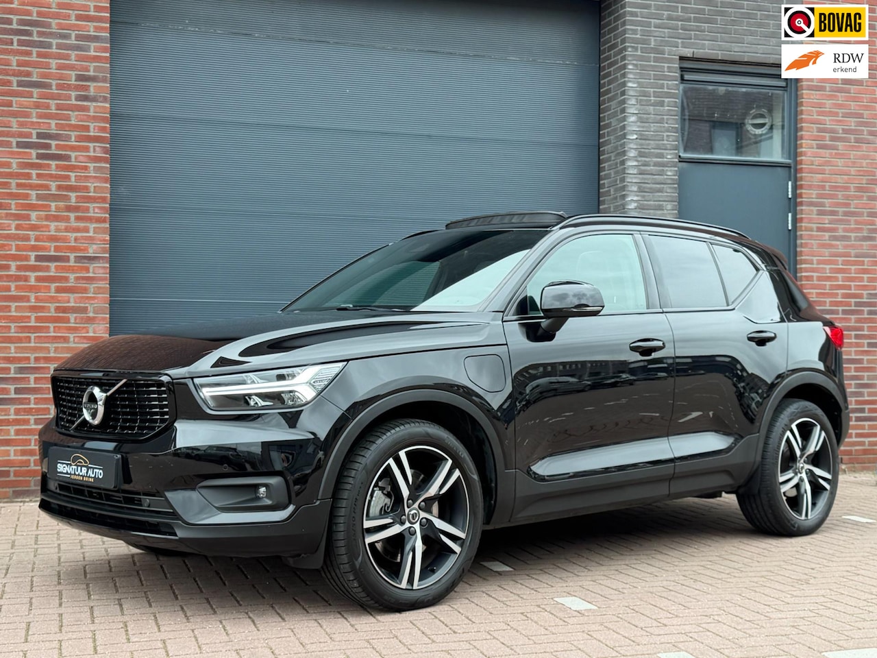 Volvo XC40 - 1.5 T5 Recharge R-Design | Trekhaak | H&K | Panoramadak - AutoWereld.nl