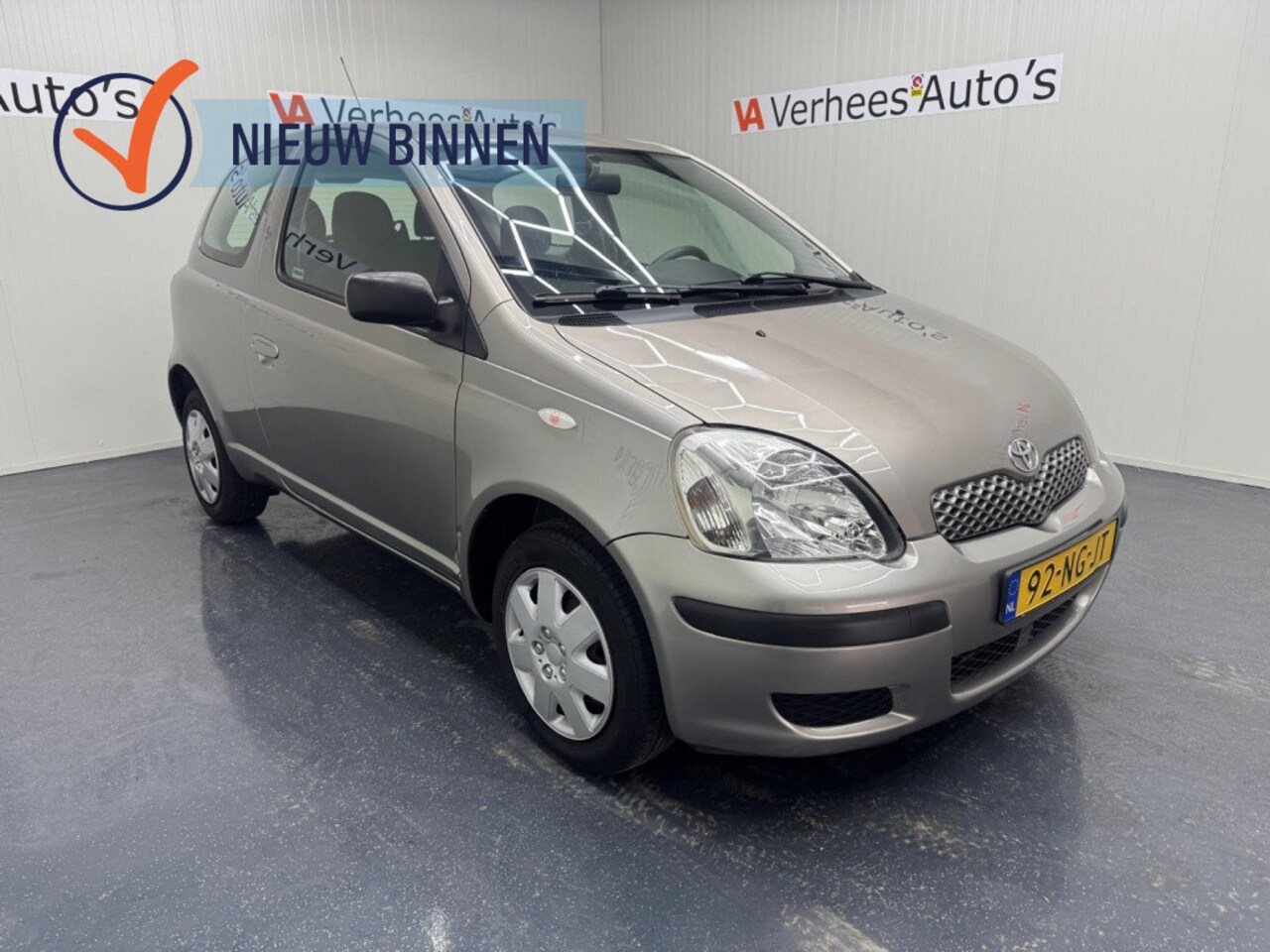 Toyota Yaris - 1.0 VVT-i Terra MMT 1.0 VVT-i Terra MMT - AutoWereld.nl