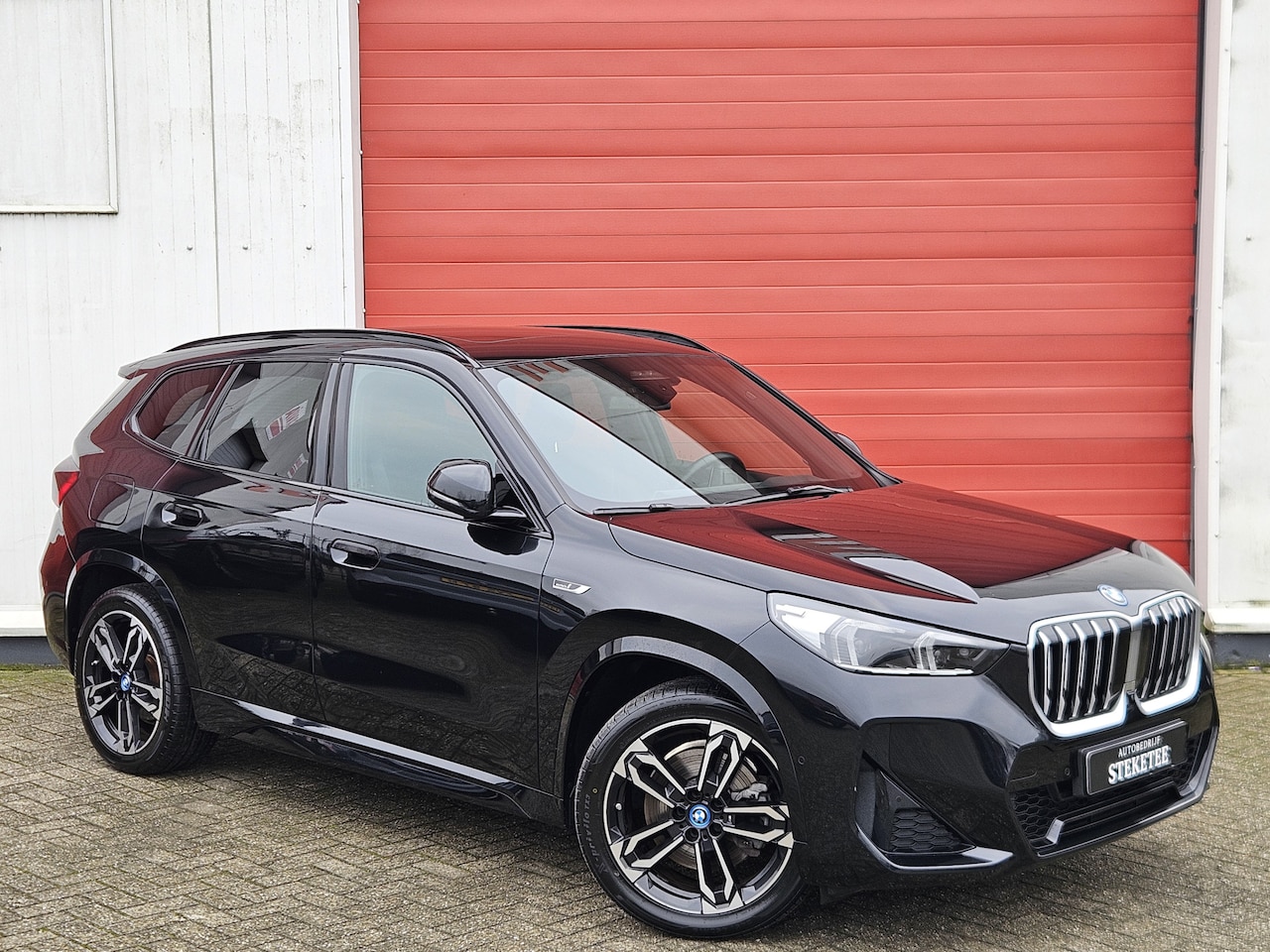 BMW X1 - xDrive30e M-sport | Pano | Head-up - AutoWereld.nl