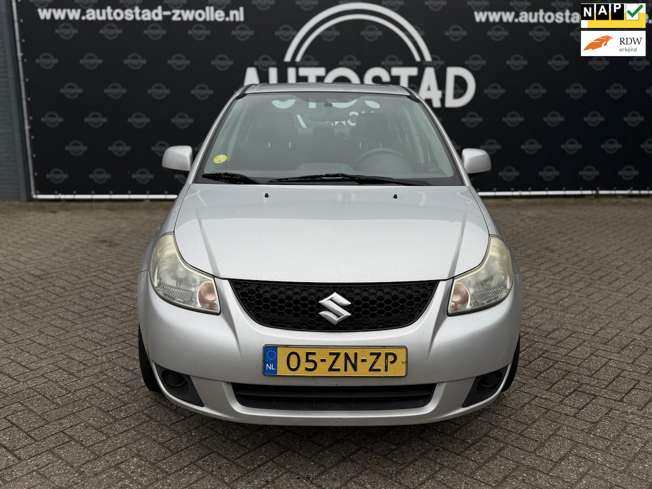 Suzuki SX4 - 1.6 Comfort LET OP! Linker Achter Wiel Staat Scheef. - AutoWereld.nl