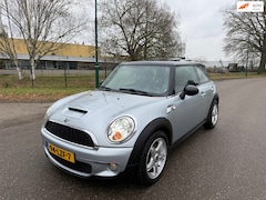 MINI Cooper S - 1.6 Chili AUTOMAAT/CAMERA/NAVI/LEDER