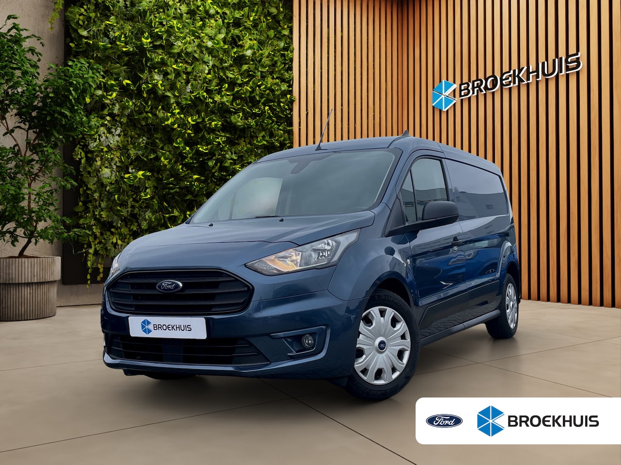 Ford Transit Connect - 1.5 EcoBlue L2 Trend 100PK Navigatie | Camera | BLIS | Trekhaak | Betimmering - AutoWereld.nl