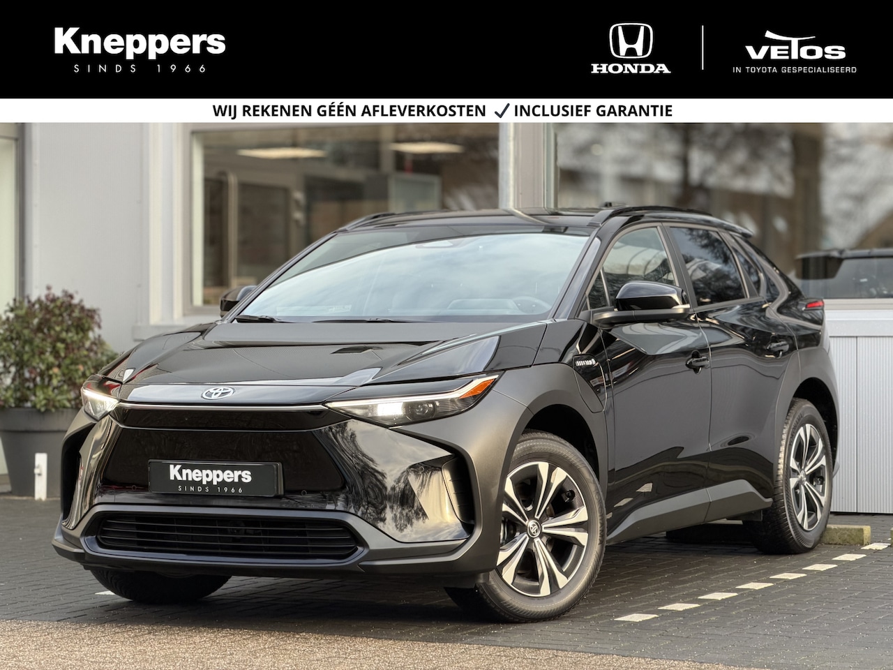 Toyota bZ4X - Dynamic 71 kWh | GEEN AFLEVERKOSTEN |  360 Camera, Parkeersensoren, Elektrische achterklep - AutoWereld.nl