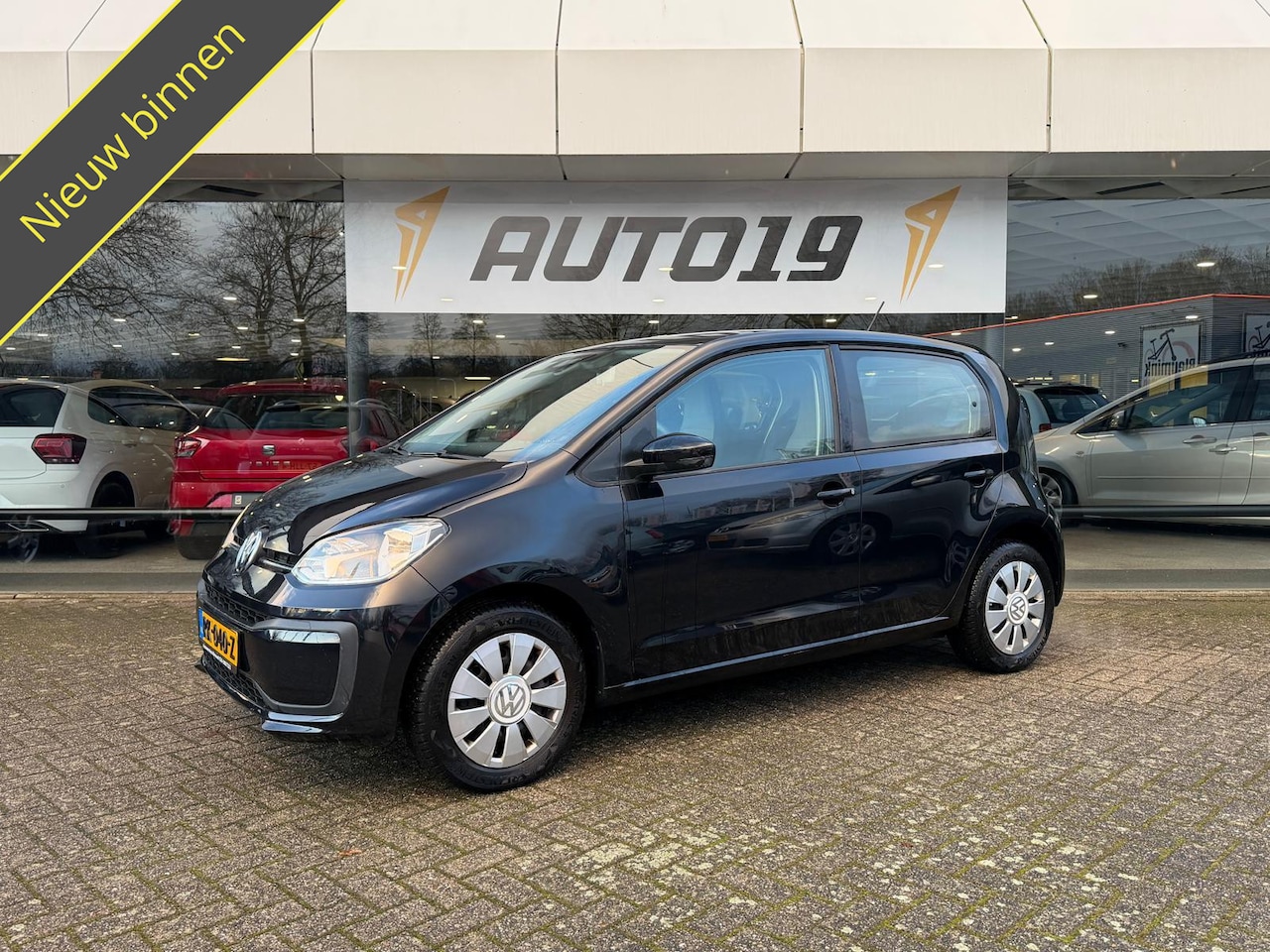 Volkswagen Up! - 1.0 BMT move up! 1.0 BMT move up! - AutoWereld.nl