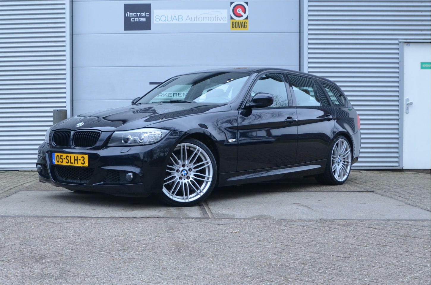 BMW 3-serie Touring - 325i Carbon Sport Edition M Sport, Bi-Xenon, Adaptive Cruise Control - AutoWereld.nl
