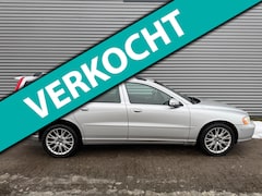 Volvo V70 - 2.4 Edition Sport 263.436km TOPSTAAT 5-cilinder Bi-Xenon Apple Carplay Leer Trekhaak