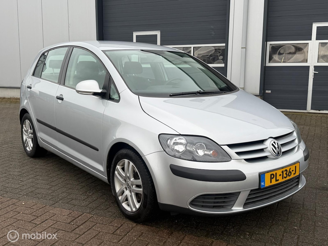 Volkswagen Golf - 1.6 FSI Turijn | Trekhaak - AutoWereld.nl