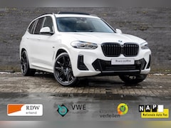 BMW X3 - XDrive30e White & Black Pano