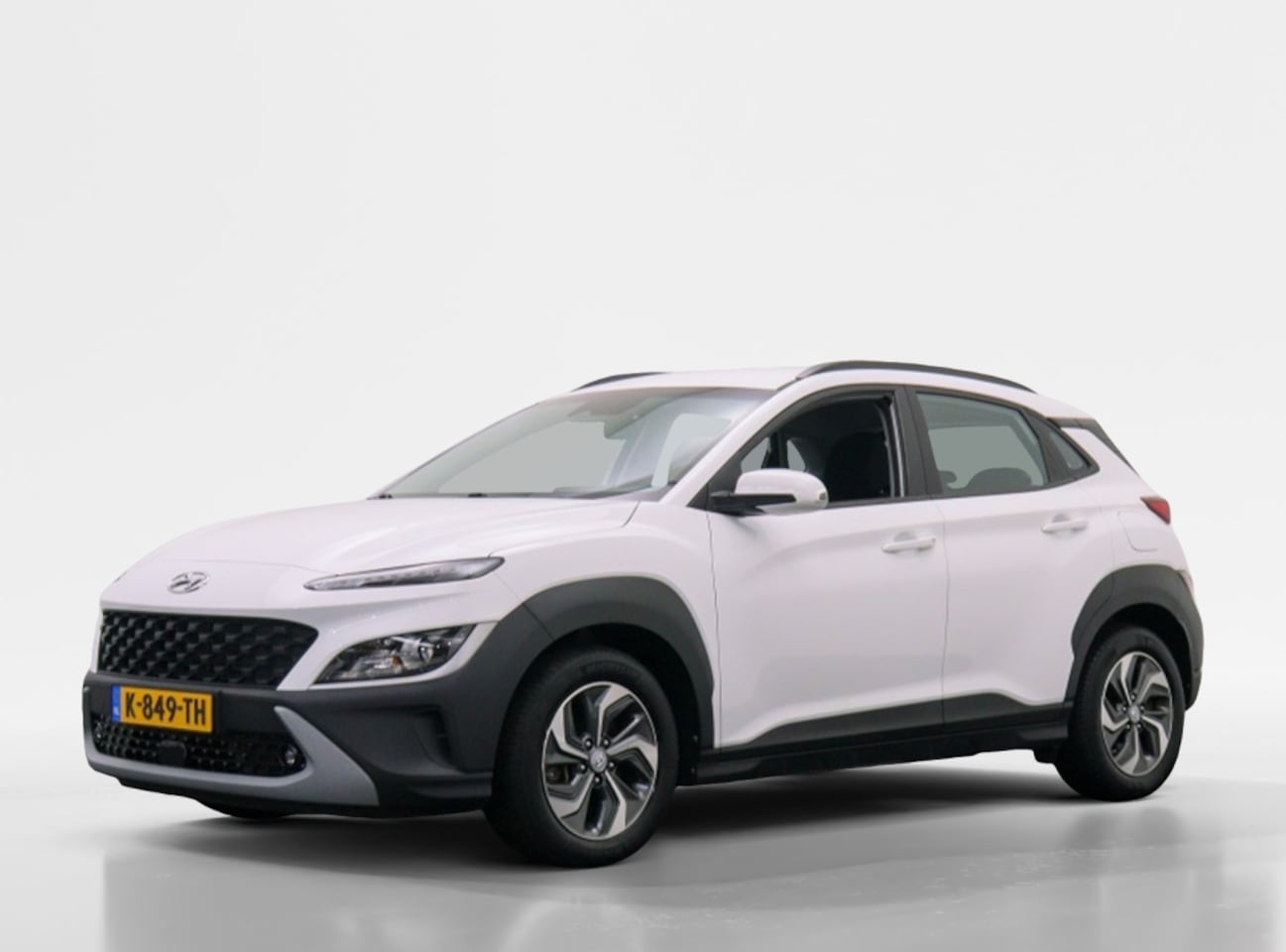 Hyundai Kona - 1.6 GDI HEV Comf Smart | Navigatie | All-seasons - AutoWereld.nl