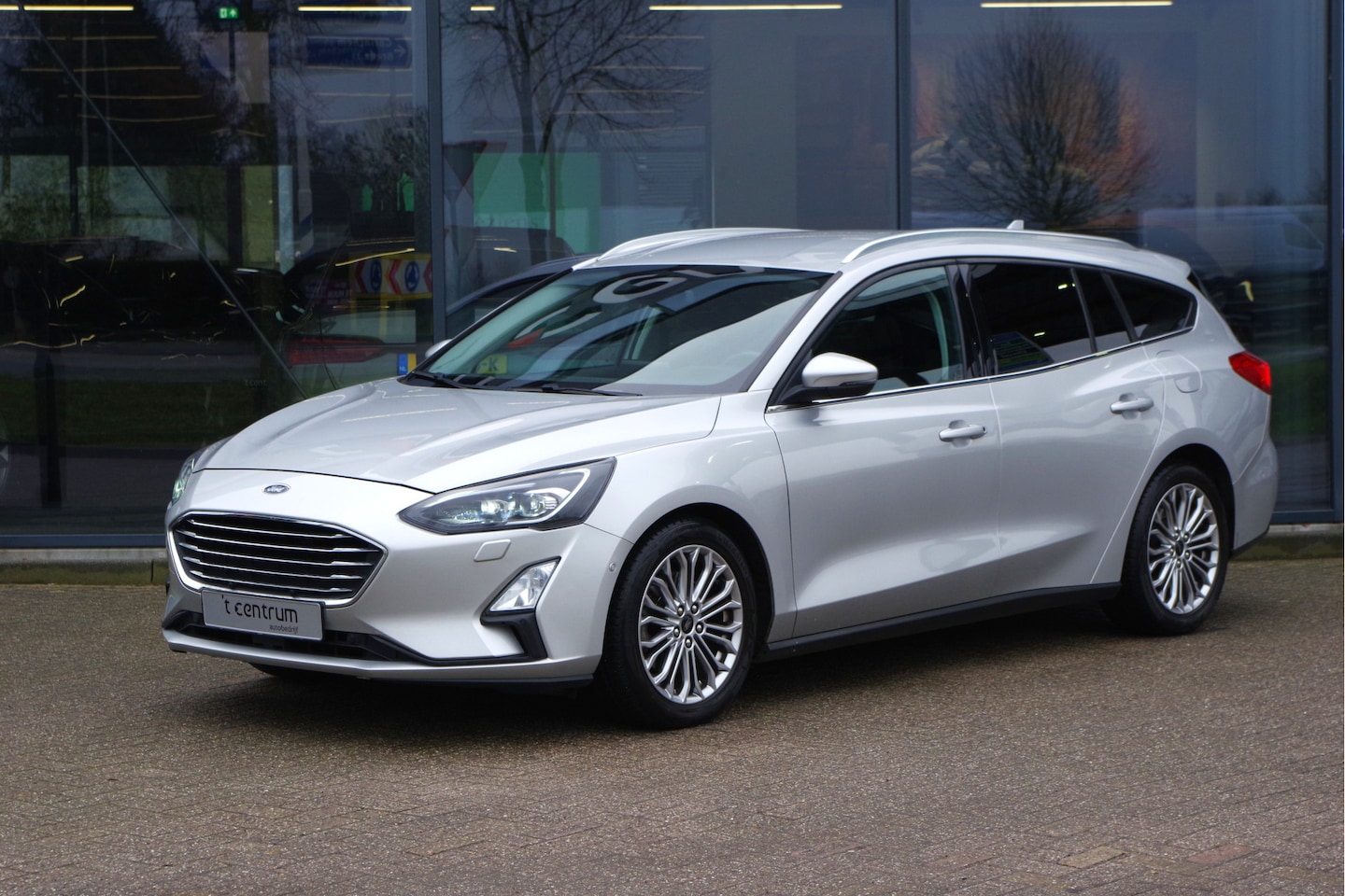 Ford Focus Wagon - 1.0 EcoBoost 126 PK Titanium BNS, Adap. Cruise Control, Stuur- & Stoelverwarming, Camera - AutoWereld.nl