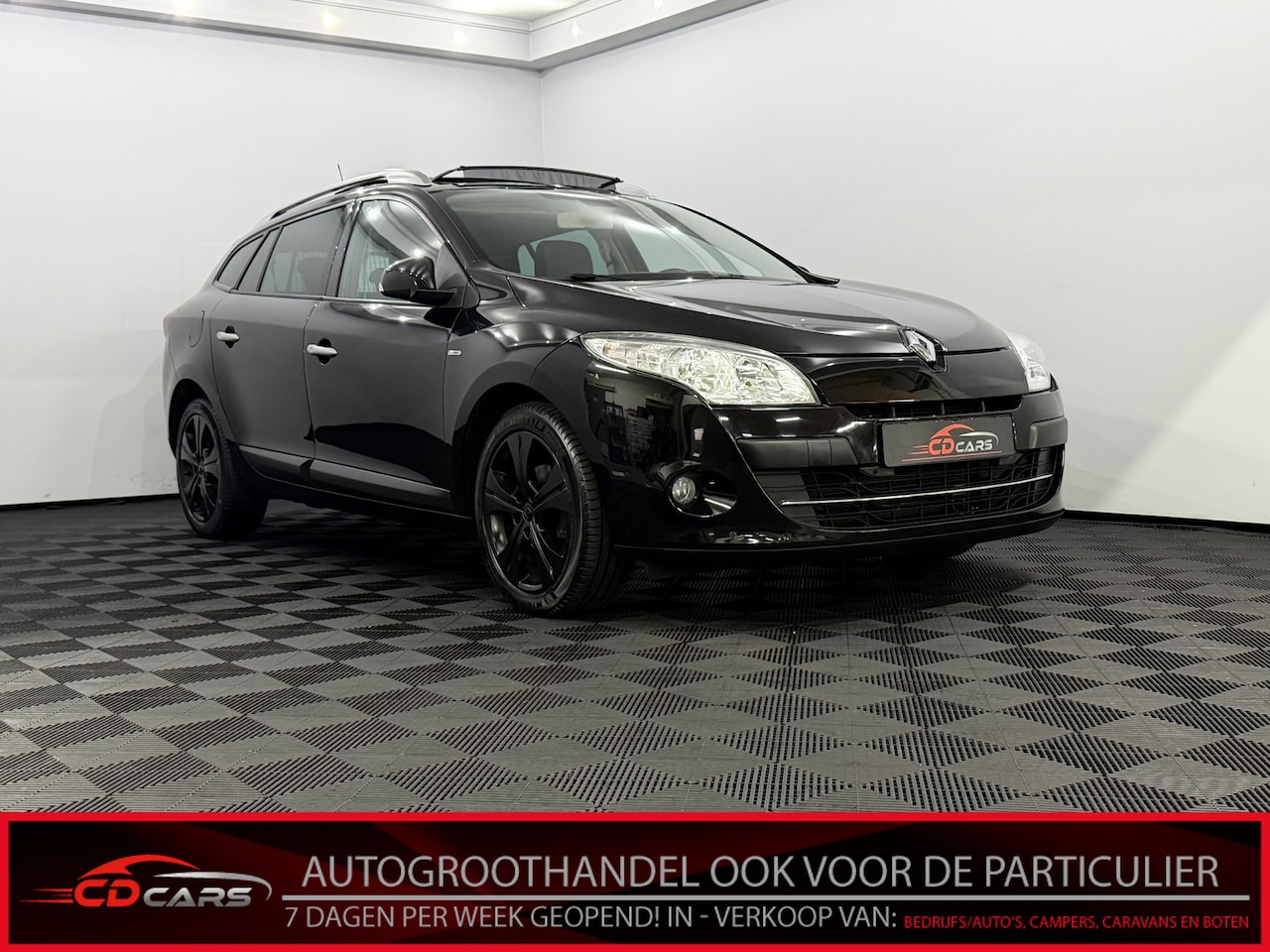 Renault Mégane Estate - 2.0 Bose Panoramadak, Half leder, Parkeersensoren, Bose geluidsysteem, Cruise control, Nav - AutoWereld.nl