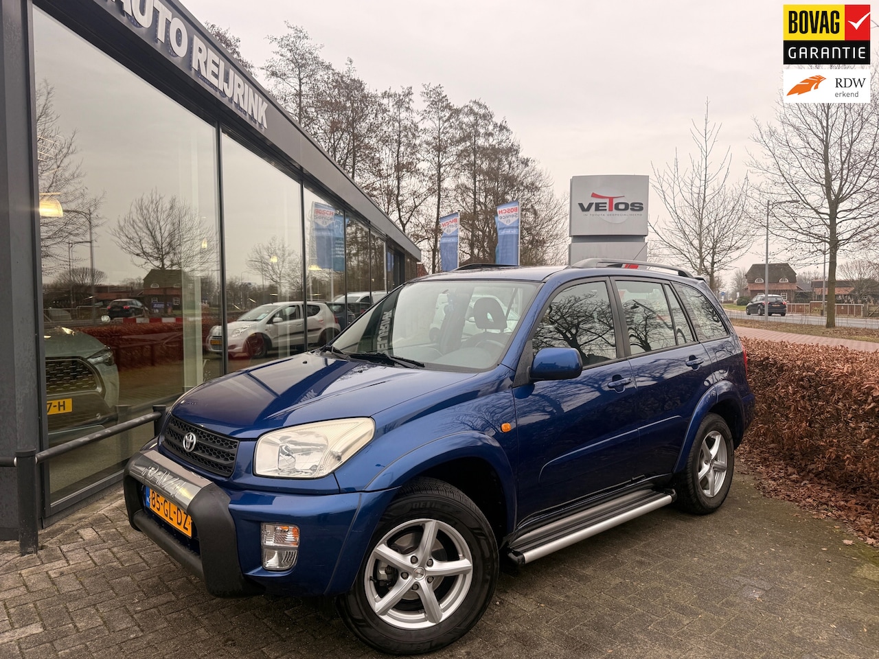 Toyota RAV4 - 2.0-16V VVT-i Sol 2.0-16V VVT-i Sol,4X4, 1e EIGENAAR!!!Trekhaak, Treeplanken, Bulbar, - AutoWereld.nl