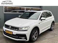 Volkswagen Tiguan - 1.5 TSI 130pk H6 Comfortline Business R-line Panoramadak Trekhaak Massage Stoel Stoelverwa