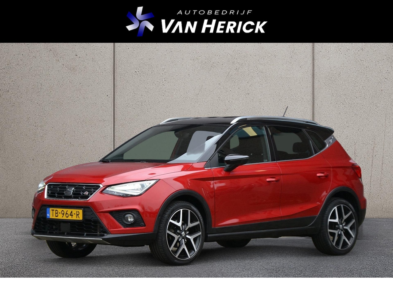 SEAT Arona - 1.0 TSI FR Business Intense Automaat | Trekhaak | Achteruitrijcamera | Navigatie - AutoWereld.nl