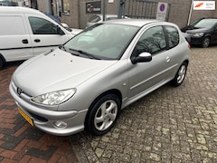 Peugeot 206 - 1.6-16V Air-line 3 AUTOMAAT 147 DKM NAP Airco