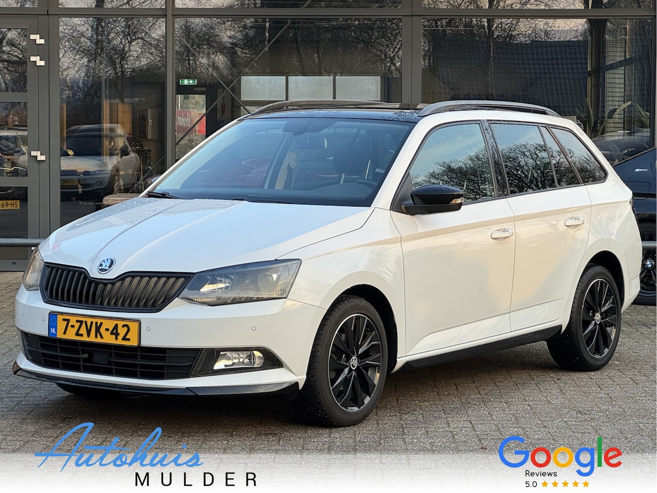 Skoda Fabia Combi - 1.2 TSI First Edition Style Panoramadak/Trekhaak/ST-verwarming/Clima/Cruise - AutoWereld.nl