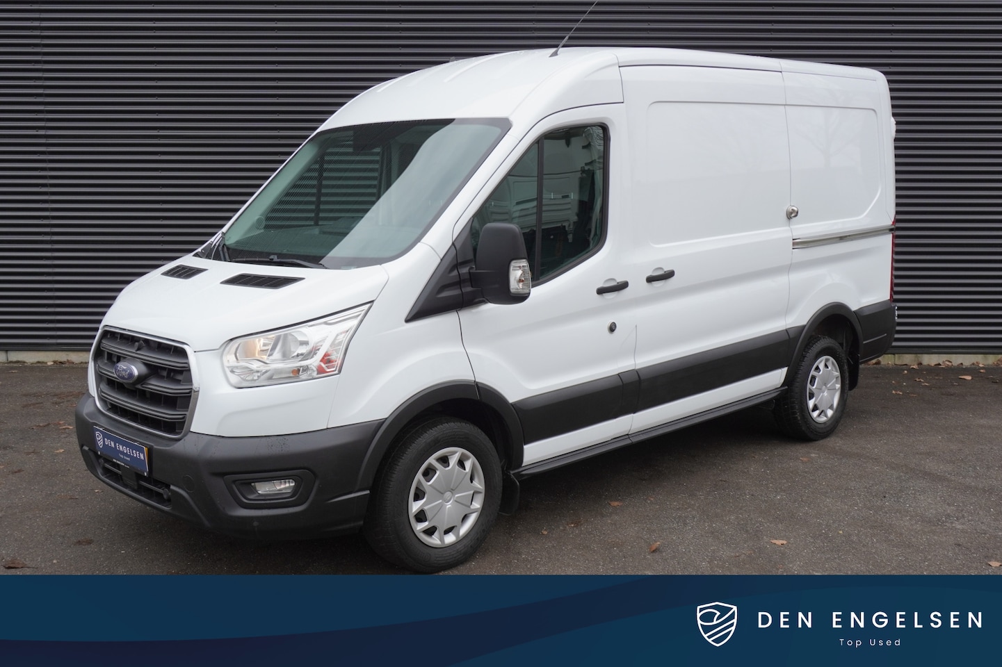 Ford Transit - 350 131pk L2H2 2x Schuifdeur Trekhaak Parkeersensoren Cruise control Stoelverwarming Airco - AutoWereld.nl