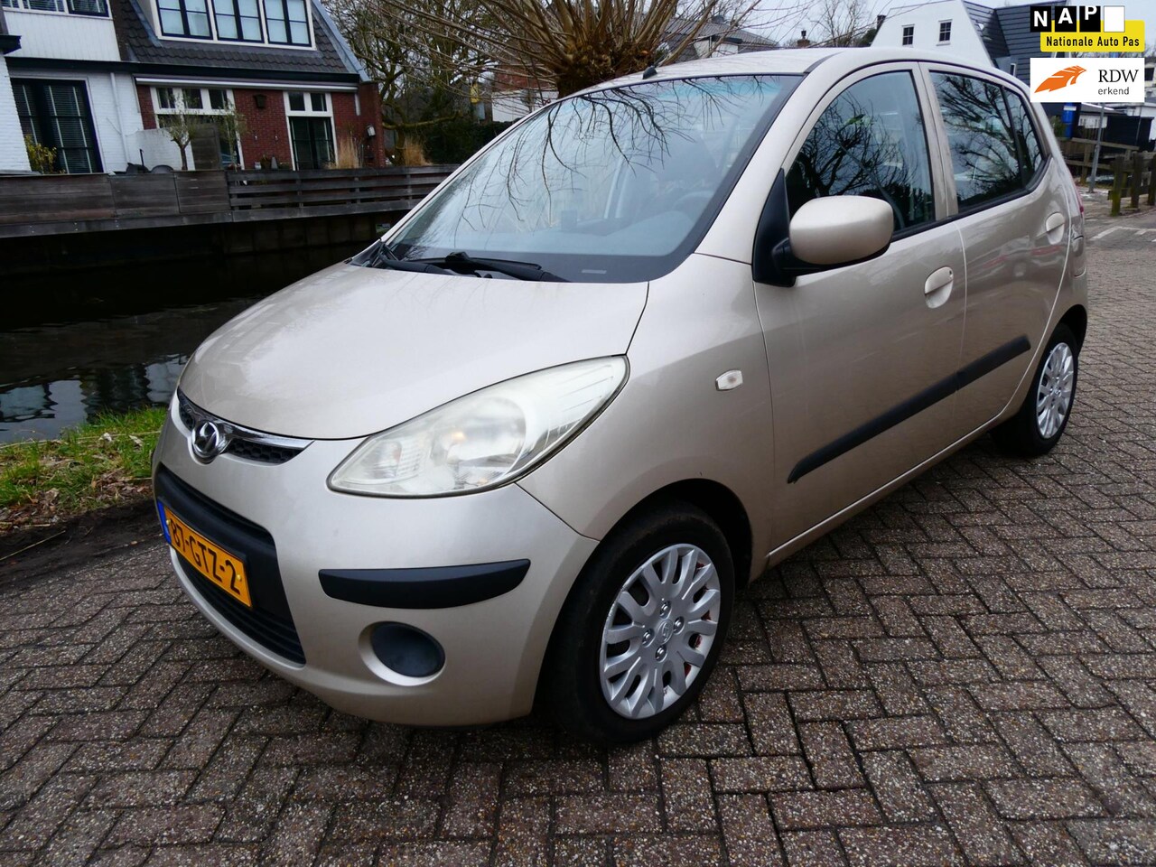 Hyundai i10 - 1.1 Dynamic Airco Automaat Hoge instap 4-Cilinder motor - AutoWereld.nl