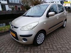 Hyundai i10 - 1.1 Dynamic Airco Automaat Hoge instap 4-Cilinder motor