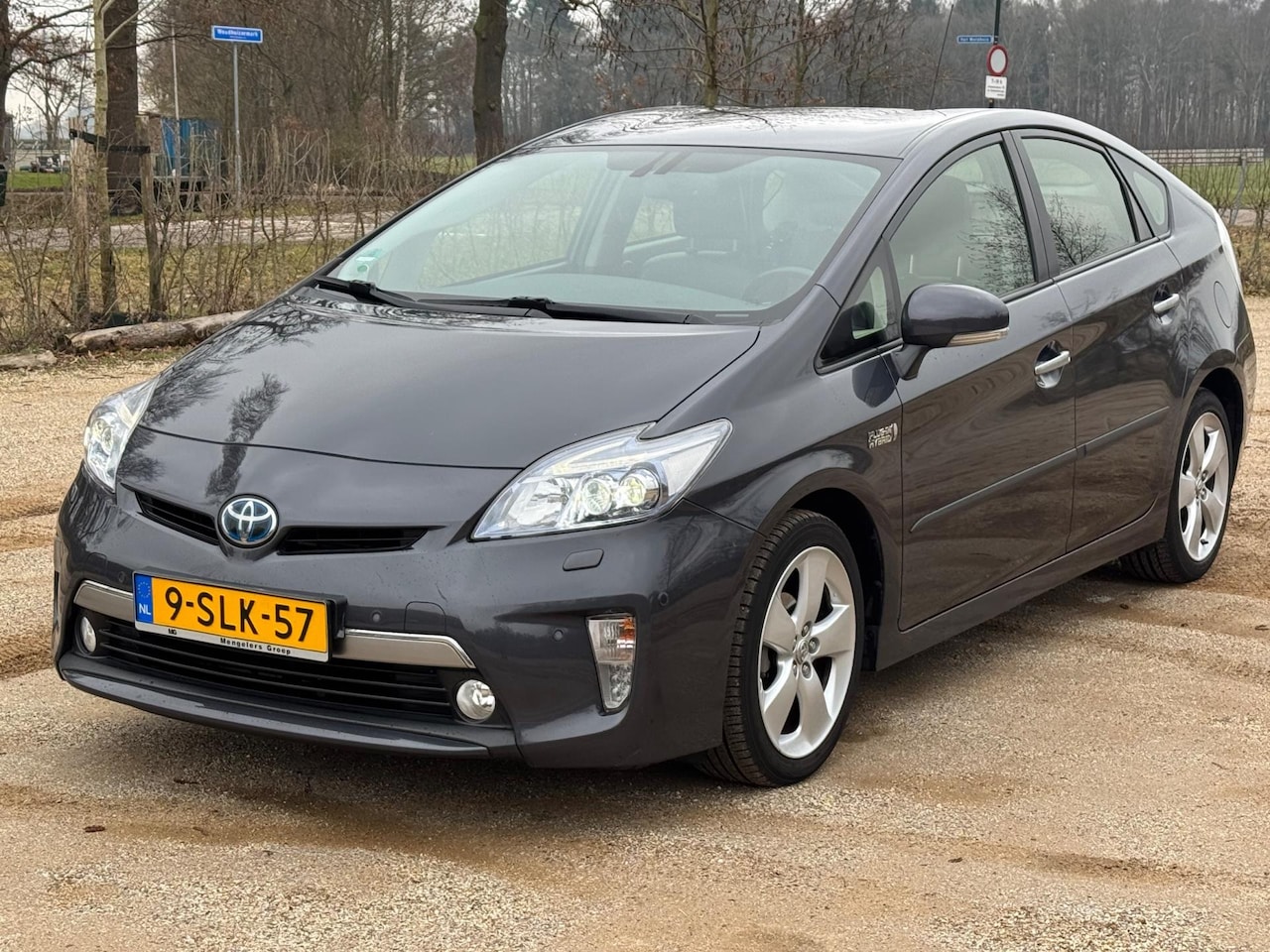 Toyota Prius - 1.8 Plug-in Executive Business *LEDER/NAVI/CAMERA - AutoWereld.nl