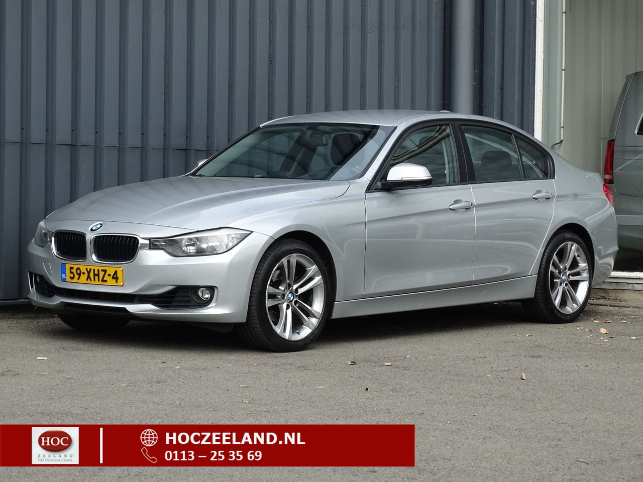 BMW 3-serie - 320i Executive Automaat | 18" | Afn. Trekhaak | Bluetooth - AutoWereld.nl