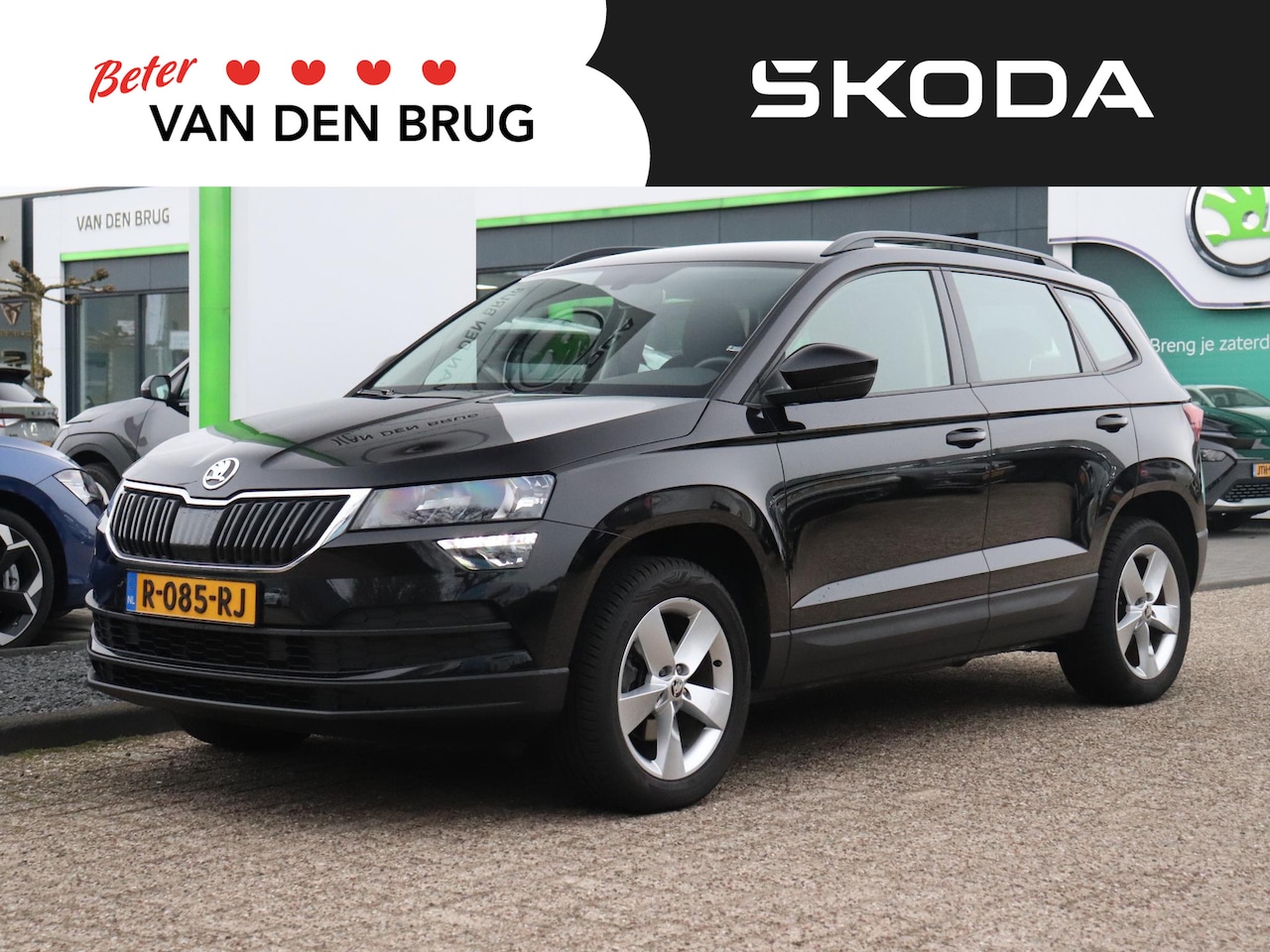 Skoda Karoq - 1.5 TSI 150PK DSG Business Edition | Trekhaak | Cruise Control | Parkeersensoren Achter | - AutoWereld.nl