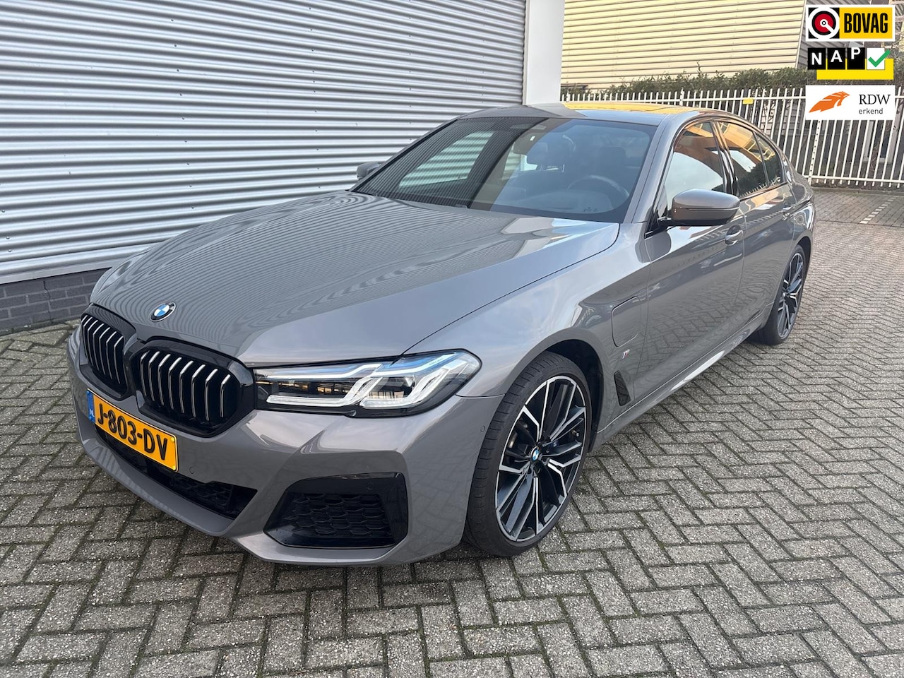BMW 5-serie - 530e High Executive M Sport | Glasdak | Laser | - AutoWereld.nl
