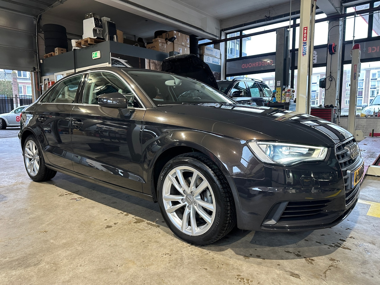 Audi A3 Limousine - 1.4 TFSI CoD Attraction Pro Line Plus 1.4 TFSI CoD Attraction Pro Line Plus - AutoWereld.nl