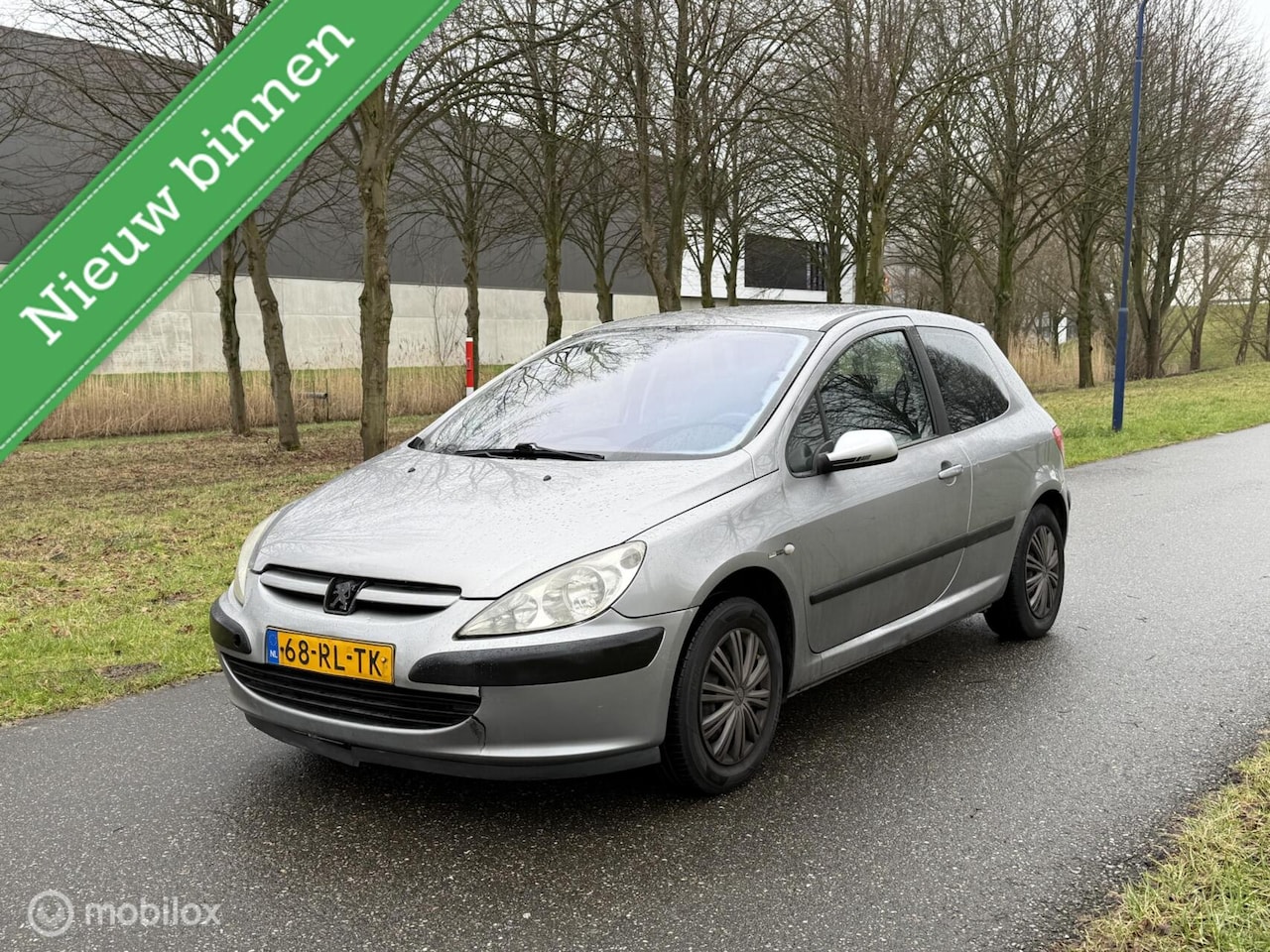 Peugeot 307 - 1.6-16V XS*GROOT SCHERM*DISTRIBUTIE VERV.*NAVI - AutoWereld.nl