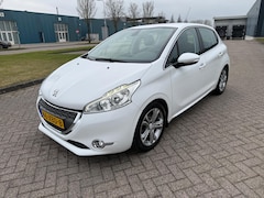 Peugeot 208 - 1.6 VTi Allure