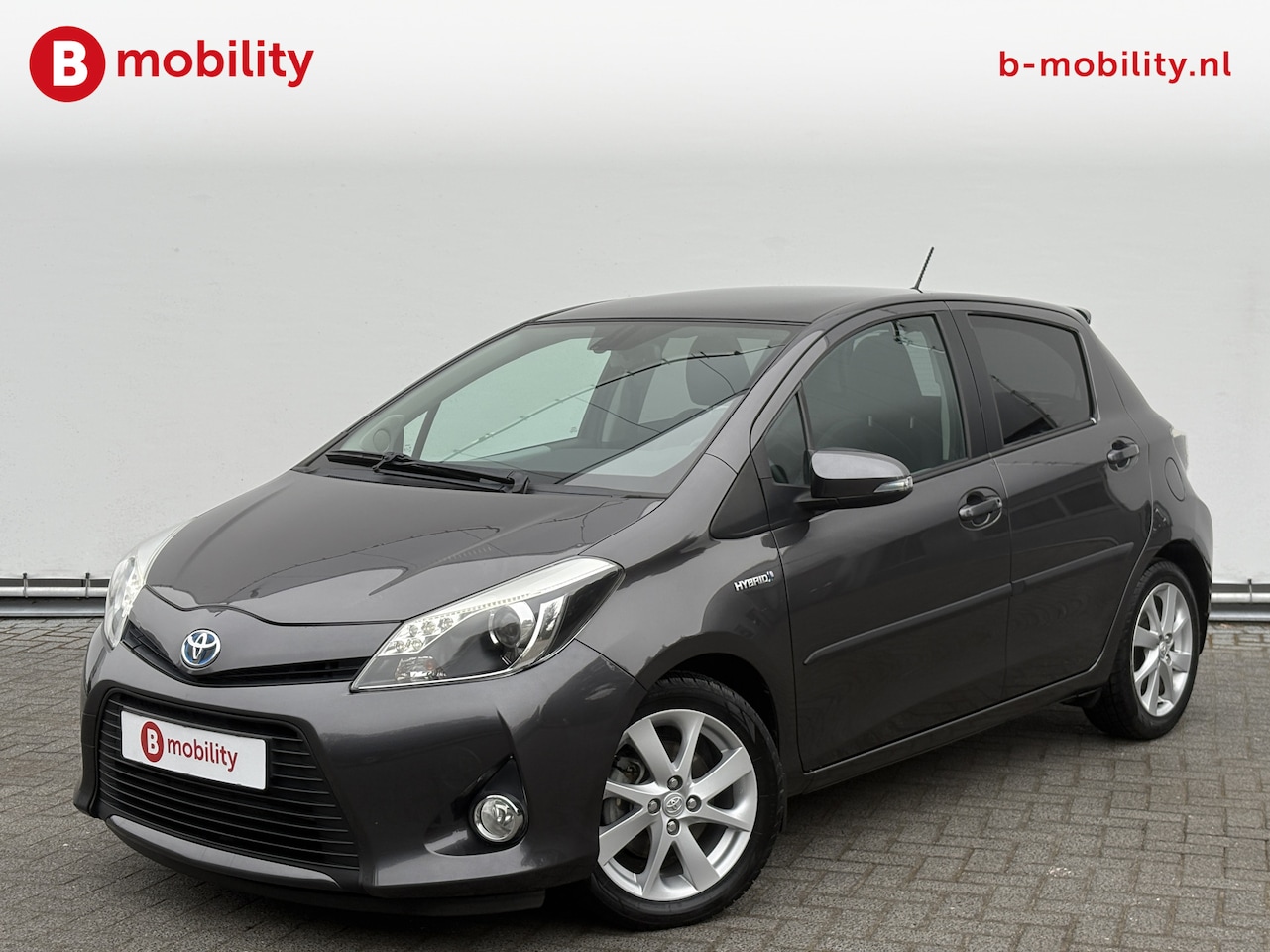 Toyota Yaris - 1.5 Full Hybrid Dynamic Panoramadak | Achteruitrijcamera | Cruise Control | Navigatie - AutoWereld.nl