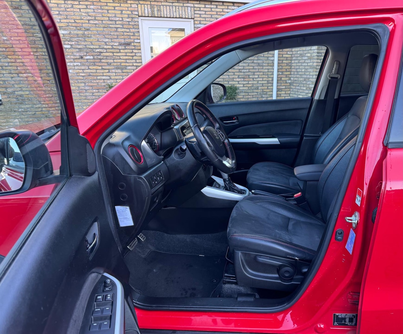 Suzuki Vitara - 1.4 S Bj 2017 Automaat Dubbele Bediening BTW Auto - AutoWereld.nl