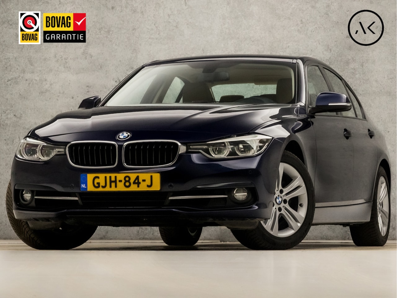 BMW 3-serie - 318i High Executive Sport Automaat (NAVIGATIE, CLIMATE, LEDER, STOELVERWARMING, SPORTSTOEL - AutoWereld.nl