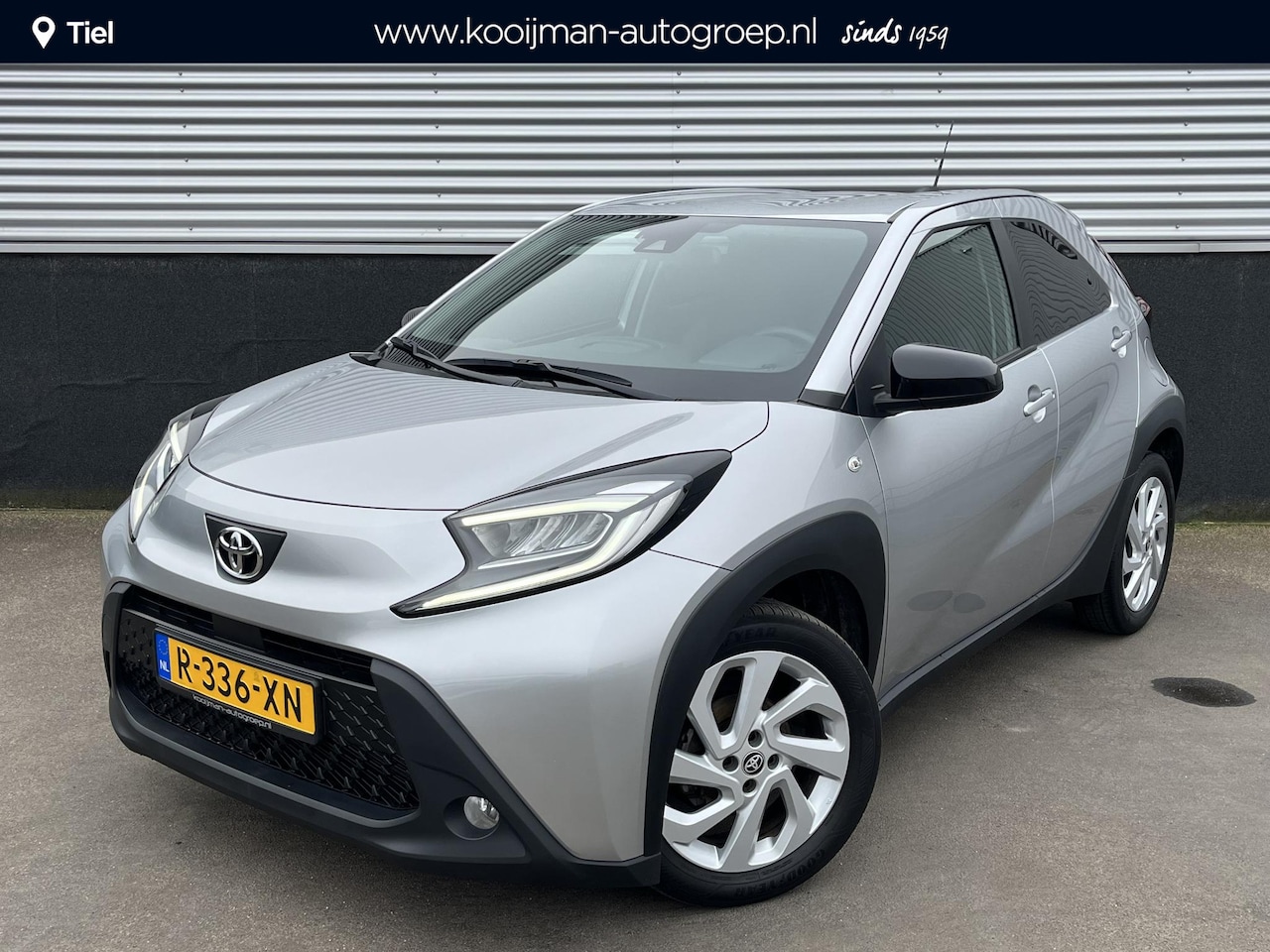 Toyota Aygo X - 1.0 VVT-i MT first Nieuw geleverd en dealeronderhouden, 1 eign. Apple Carplay en/of Androi - AutoWereld.nl